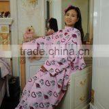 Beautiful Pocket Blanket thumbnail-2