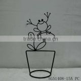 decorative metal frogs flower pot