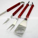 Out Door Cooking Ware Grilling Accessories 13inch Long Wood Handle BBQ Tool Set in Red