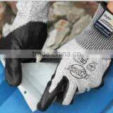 [Gold Supplier] HOT ! PU Cut Resistant Yarn Super Soft Liner Safety Gloves thumbnail-1