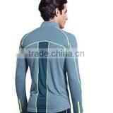 Wholesale Men Athletic Long Sleeve Muscle Fit Black t Shirt Custom Gold Logo Soft t Shirt thumbnail-3