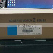 Popular Factory Sale Professional 220v 380v 750w Omron Servo Drive Motor Driver R88M-U75030TA-B thumbnail-4