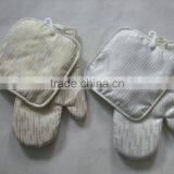 Red Golden Thread Glove Set and Silver Glitter Sunshine Glitter Glove Set and Pot Holder thumbnail-2
