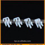 W Shape White Plastic Clips for Shirts thumbnail-3