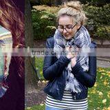 8310118 Woman Fashion Red Long Scarf thumbnail-2