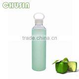 Fashionable Glass Water Bottle With Handle and Silicone Sleeve and Straw Wholesale thumbnail-4