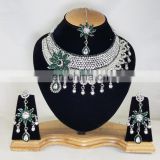 Much More Heart Beated Green Stone Silver Plated Necklace Earrings Set