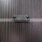 Common Use Fashion Resin Label