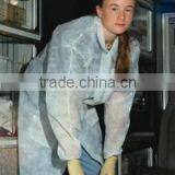 One Size Polypropylene Disposable Lab Coat