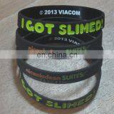 China Manufacture OEM Design Good Promotional Gifts Fitness Sports Silicone Bracelet thumbnail-6