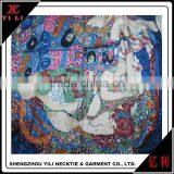 Factory Direct Custom Beautiful Printing 100% Silk Scarf thumbnail-3