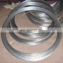 Factory Price Double Twist Coiled Galvanized Barbed Wire Iron Wire Single Razor Low Price thumbnail-5