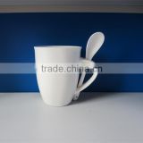 12oz White ceramic coffee mug spoon in handle