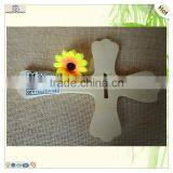 Sale Kids Shaped Hollow Cutting Design Wood Crosses thumbnail-2