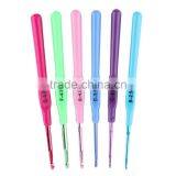 2017 New 6pcs Multicolor Knitting Needles Colorful Plastic Handle Aluminum Crochet Hooks Template Knit Needles Weave DIY Crafts