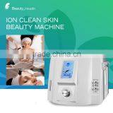 Ionic vacuum pores cleaning machine use to remove acne