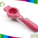 Kitchen Tools Plastic Lemon Squeezer thumbnail-1