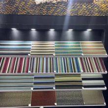 Anti-UV transparentes PVC-beschichtetes Polyester-Maschengewebe, Poolzaunstoff für den Außenbereich, Textilene-Gewebemaschengewebe/PVC-Gewebemaschengewebe Großhandel thumbnail-1