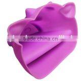 A06-1 100% Food Grade Heat Resistant Silicone Grabber for Macrowaven thumbnail-5