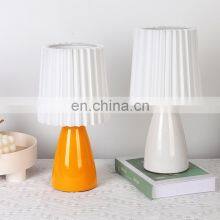 Wholesale Office Bedroom Bedside Desk Lamp Hotel Coffee Nordic Style Portable White Ceramic LED Table Light thumbnail-1