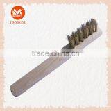 Wooden Handle Brass Wire Brush thumbnail-2