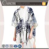3/4 Sleeve no Button Contrasted Plain Pattern Women Fashion Poncho With a Fringe Trim thumbnail-1