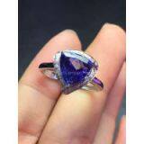 Fashion and Elegant 18k Gold Inlaid NaturalFashion and Elegant 18k Gold Inlaid Natural Tanzania Stone Ring. Stone Ring.