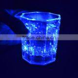 2016 Fancy Mini LED Colorful Bar Pub Beer Wine Cup Party Flashing Light Glass Mug thumbnail-2