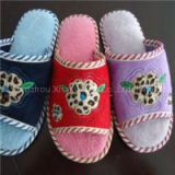 Fashion Style Cute And Cheap Woman Indoor Slipper