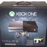 Xbox One Limited Edition Halo 5 Guardians Console 1TB System Bundle