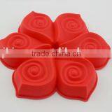Silicone Microwave Applicable Flower Shape Pastry Cake Baking Pan thumbnail-1