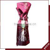Top Quality Best-Selling New Style Silk Round Shaped Wine Cover WB1-003 thumbnail-1