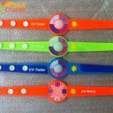 UV Sensitive Color Changing Silicone Bracelet (Color Change Under Sunlight or UV Light ) thumbnail-2