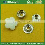 White Color Daisy Shape Nylon Cap Snap Fastener Button --- PA0018