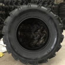 13.6-24 Herringbone Pattern Agricultural Tyre thumbnail-4