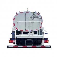 Best Selling Sinotruck Howo 5000L 4*2 Water Truck for Sale thumbnail-4