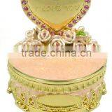 Flower Decoration Heart Shape Fashion Gold Decorative Metal Jewelry Box for Wedding Gifts and Valentines Gifts thumbnail-1