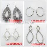 High Quality Prismatic Shape Crystal Rinestone Earring thumbnail-2