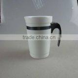 Porcelain Milk Pot With Plastic Handle thumbnail-1