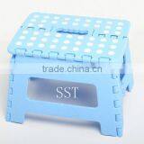 OUTDOOR Small and Exquisite Garden Plastic Folding Stool for Camper thumbnail-4