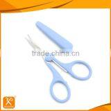 Beautiful Safety Beauty Eyebrow Scissors With a Cap thumbnail-1