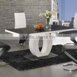 DT-2029 Black Glass Dining Table With A White High Gloss Base thumbnail-1