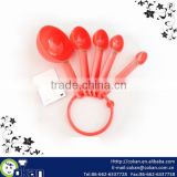 Hot Selling Tomato Shape 5pcs Plastic Measuring Spoon Set CK-S040