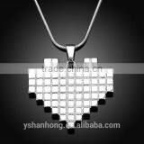 Silver Plated Pendant With Heart-shaped Necklace thumbnail-2
