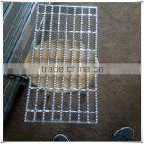 Steel Grating Stair thumbnail-1