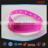 MDW1369 GJ-6060R Wholesale Professional PVC Material 125khz Rfid Wristband Price,nfc Wristbands