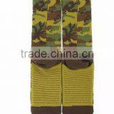 Men Camouflage Design Crew Sport Socks Thick Elite Basketball Socks thumbnail-2