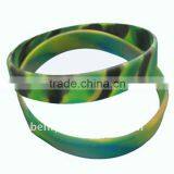 Best-selling ! the Most Popular Custom Design Camouflage Color Silicone Bracelet thumbnail-1