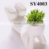 Small White Table Grass Dolls thumbnail-4