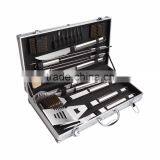 18 Piece Barbecue Tool Set With Aluminum Carrying Case thumbnail-1